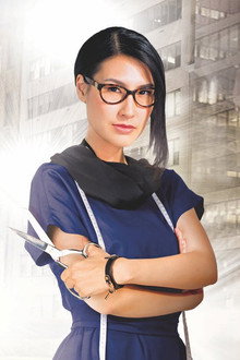Âm Mưu Giày Gót Nhọn