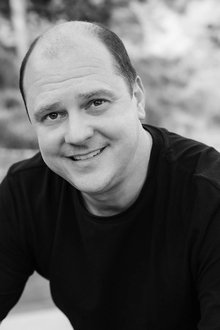 Photo of Mike Flanagan