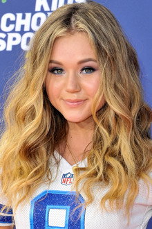 Photo of Brec Bassinger