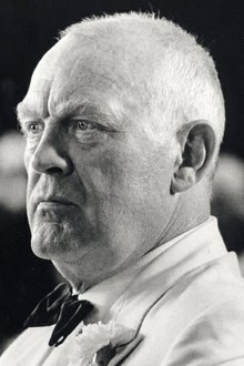 Photo of Joss Ackland