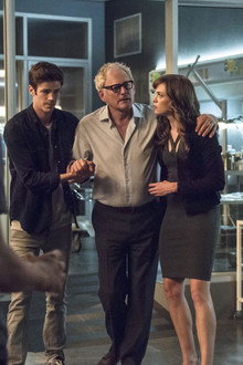 The Flash season 2 episode 4