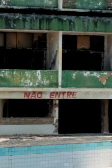 HORIZONTE EM RUÍNAS