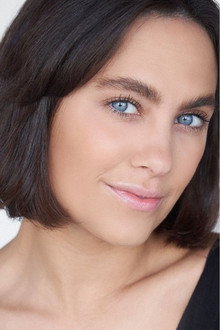 Photo of Charlotte Bazeley