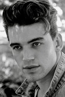 Photo of Noah Fearnley