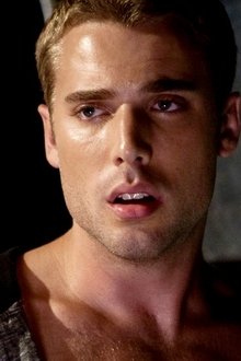 Photo of Dustin Milligan
