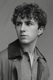 Photo of Walker Scobell