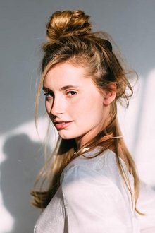 Photo of Annie Hamilton