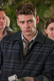 The Bay season 2 episode 4