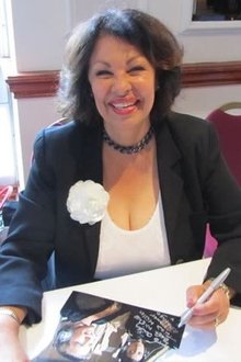 Photo of Tricia Muller