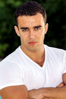 Codi Lewis