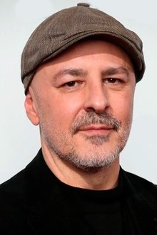Photo of Roberto Álamo