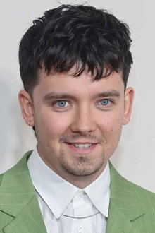 Photo of Asa Butterfield