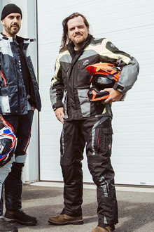 Nomades à moto : Transtaïga