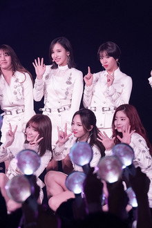 Twice 1st Tour: Twiceland – The Opening