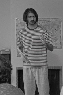 Μια (σχεδόν) Τέλεια Ιστορία ενός Ανήσυχου Καλλιτέχνη