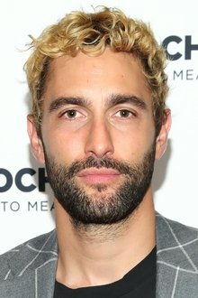 Photo of Noah Mills