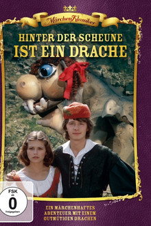 Hinter der Scheune ist ein Drache