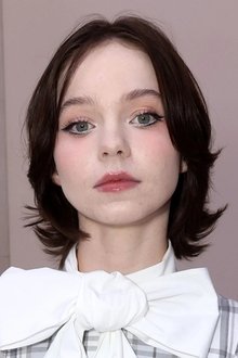 Photo of Emma Myers