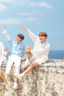 BTS 2018 Season's Greetings