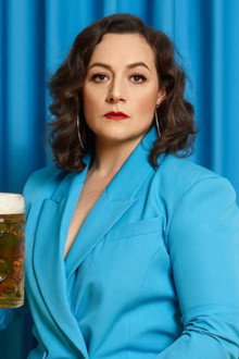 Jessica Fostekew: Wench