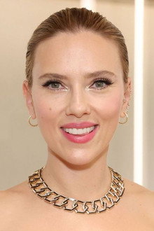 Photo of Scarlett Johansson