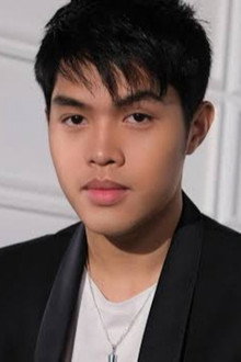 Photo of Elijah Canlas