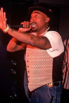 Tupac: Live at Club 662