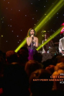 Katy Perry and Kacey Musgraves: CMT Crossroads
