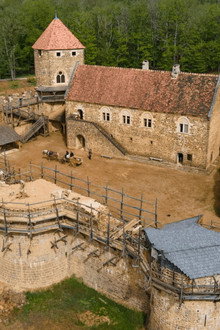 Le défi fou de GUÉDELON, construire un CHÂTEAU en AUTONOMIE TOTALE sans PÉTROLE comme au MOYEN ÂGE