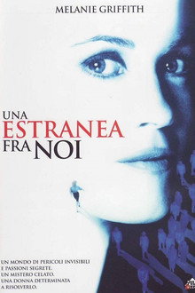 Una estranea fra noi