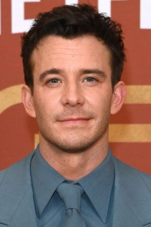 Photo of Luke Thompson