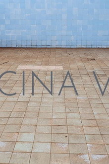 A piscina vazia