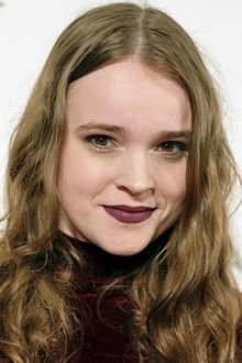 Photo of Nadia Alexander