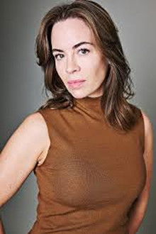 Photo of Eve Macklin