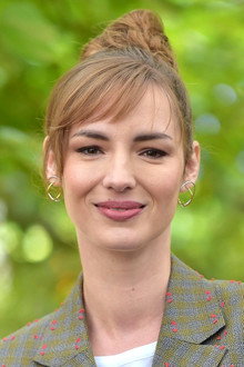 Photo of Louise Bourgoin
