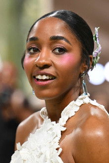 Photo of Ayo Edebiri