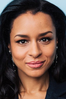 Photo of Sarah Cooper