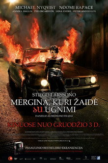 Mergina, kuri žaidė su ugnimi
