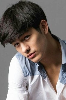 Photo of Luke Ishikawa Plowden