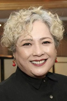 Photo of Gina Alajar
