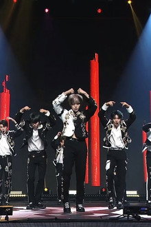 SMTOWN LIVE | Culture Humanity