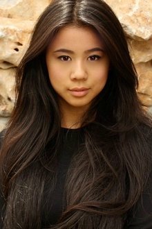 Photo of Leah Lewis