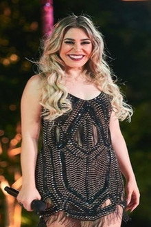 Naiara Azevedo - Totalmente Diferente