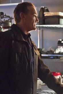 The Flash season 2 episode 7