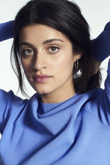 Photo of Anya Chalotra