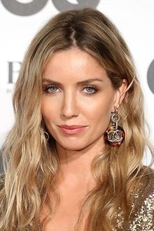 Photo of Annabelle Wallis