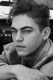 Photo of Hero Fiennes Tiffin