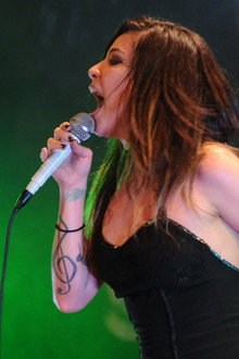 Pitty: A Trupe Delirante no Circo Voador