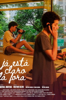 Já Está Claro Lá Fora