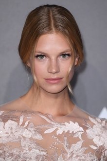 Photo of Nadine Leopold